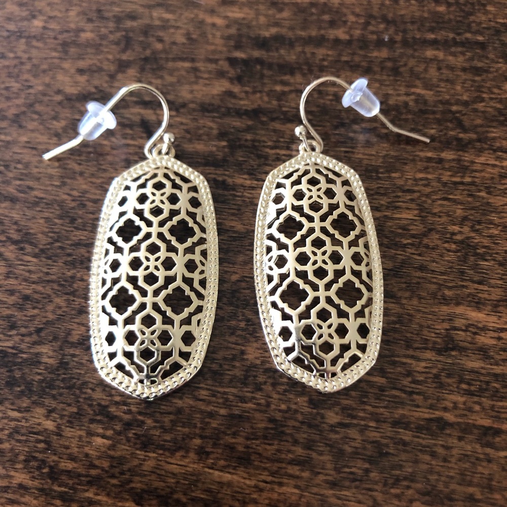 New without tag. Kendra Scott Earrings.